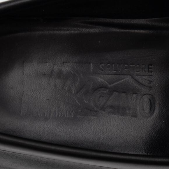 950$ Salvatore Ferragamo Gancini Logo Black Leather Loafers Moc US 9.5 EE main image 8